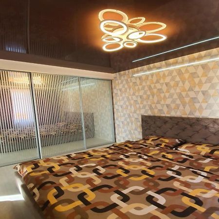 Lux New Apartment 2019 Charkiv Esterno foto