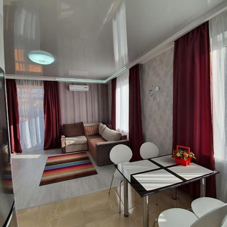 Lux New Apartment 2019 Charkiv Esterno foto